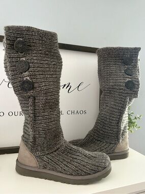 UGG Classic Cardy Women’s Knit Boots Size 7